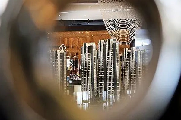 房地产行业雷声接连不断，优化裁员、降薪停薪属于常规操作