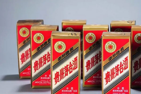 贵州茅台超越宁德时代，再次成为第一大重仓股