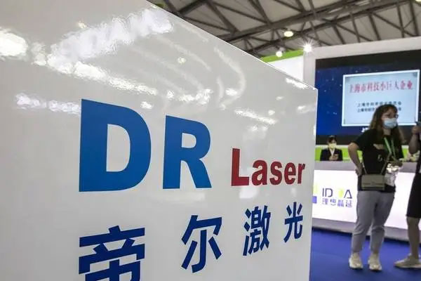 基金公司集合重仓股相继浮出水面，帝尔激光通股比达到11.88%