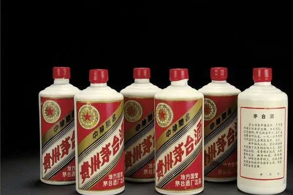 贵州茅台大幅高开，股价涨逾5%报1586.6元