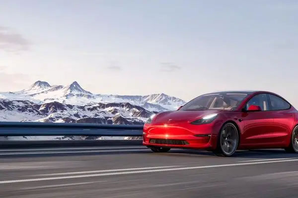 特斯拉国产车型大幅降价，Model 3起售价降至22.99万元