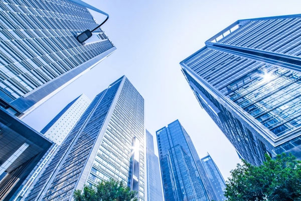绿地控股涨超3%，徐工机械、新城控股涨超2%