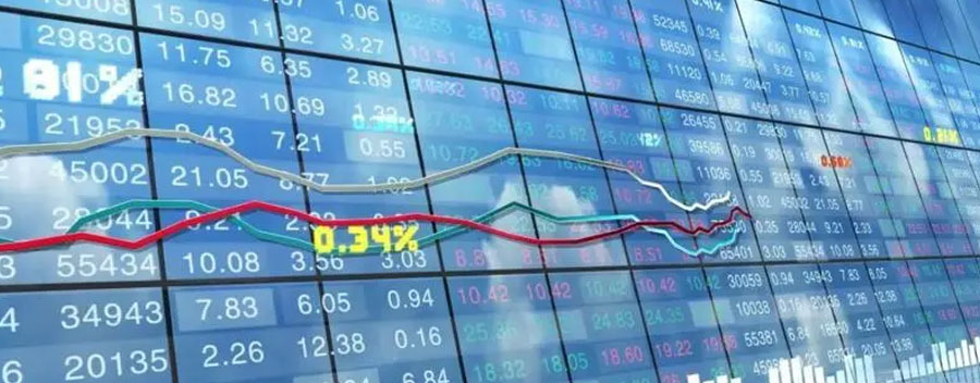 A股三大指数今日集体下跌，黄金概念股全天强势