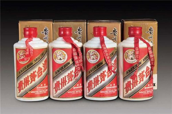 “飞天茅台”成为酒商讳莫如深的词，53度“娃哈哈”成为新“暗语”