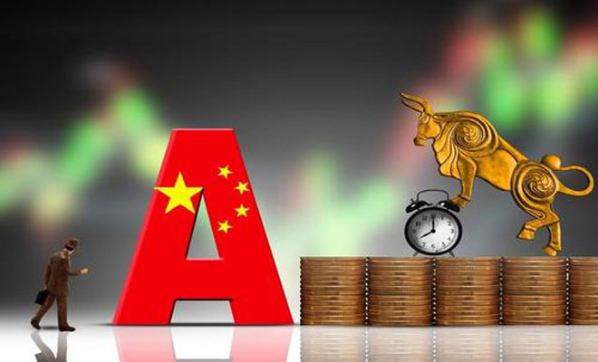 三大股指涨跌不一，深证成指涨0.04%