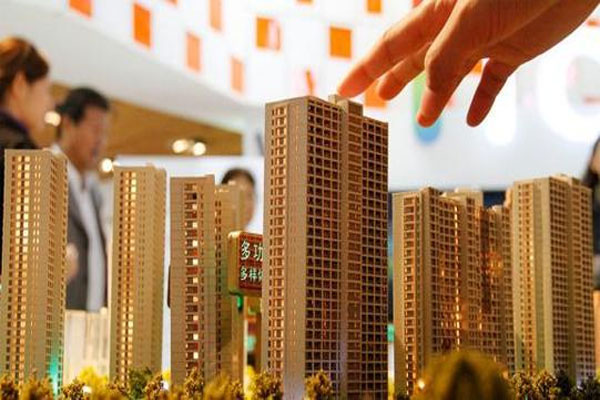 全球楼市受市场资金追捧，产生出价格泡沫风险