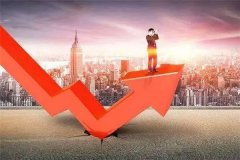 A股三大股指集体走低，两市成交额尾盘突破1万亿元