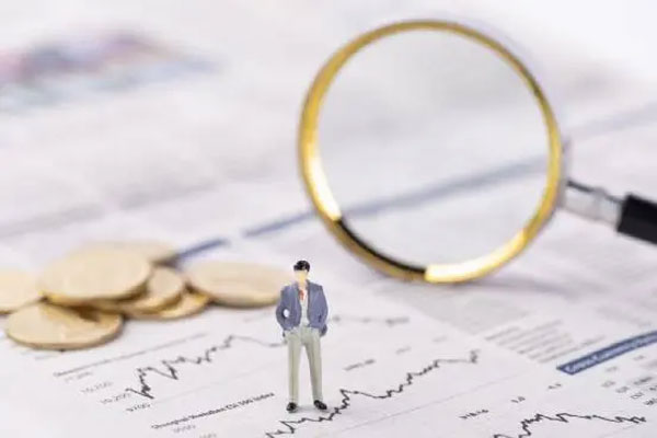 存续私募基金数量为11.44万只，总规模达19.05万亿
