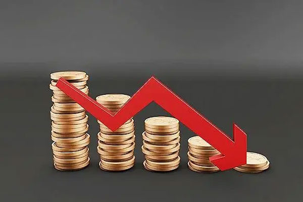 创业板指低开0.67%，恒生科技指数跌1.95%