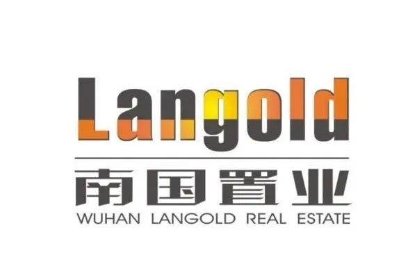 高举高打的地产板块进一步分化，南国置业被按跌停板摩擦